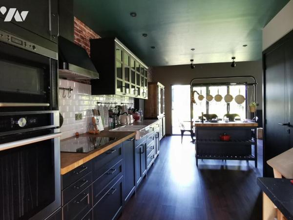 Ancienne grange entièrement rénovée - 192 m² 4ch