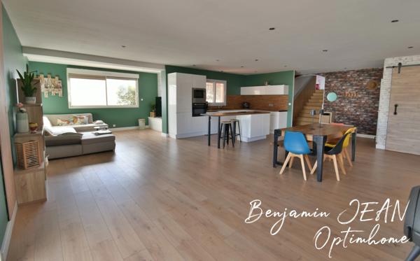 À Sauvian – Rare : maison 4 faces avec piscine, sans vis-à-vis, dans un environnement très recherché