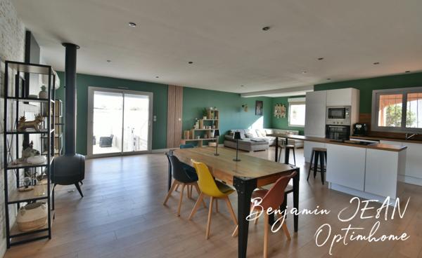 À Sauvian – Rare : maison 4 faces avec piscine, sans vis-à-vis, dans un environnement très recherché