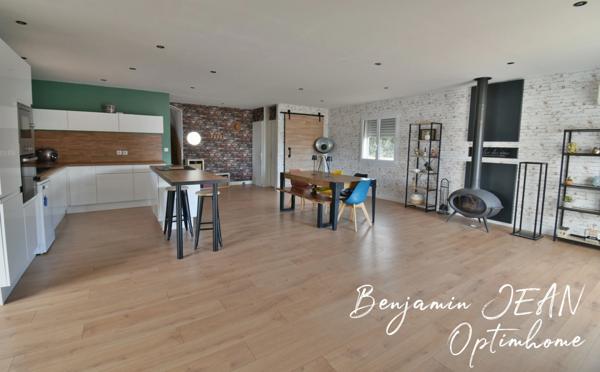 À Sauvian – Rare : maison 4 faces avec piscine, sans vis-à-vis, dans un environnement très recherché