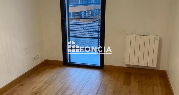 Location Appartement 3 pièces 51.83 m² - Mantes-la-jolie 78200