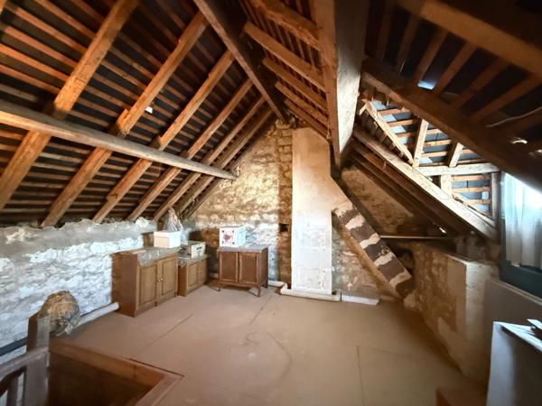 Dept de la Vienne (86) Maison de plain pieds à vendre de 8 pièces CHATELLERAULT (86)