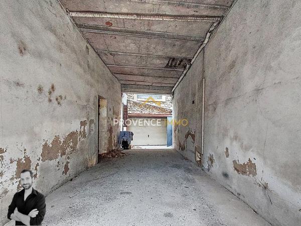 Cavaillon (84300) Immeuble 11 appartements 256m²