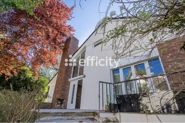 Maison
         6 pièces
        - 184 m² Exclusivité 420 000 € *