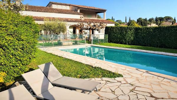 Superbe villa lumineuse à 200 m du centre-ville