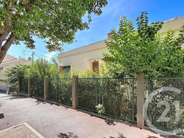 Maison à vendre  4 pièces - 133 m 2   BEZIERS  - 34