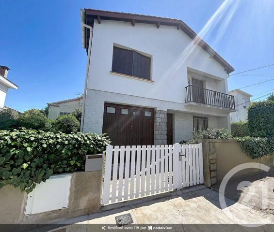 Maison à vendre  4 pièces - 133 m 2   BEZIERS  - 34