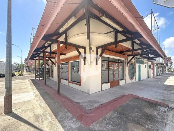 DPT GUYANE, à louer CAYENNE local commerciale de 157 m² au rez-de-chaussée