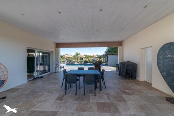 Maison à vendre |  Labastide-Saint-Pierre |  6 pièces | 238 m²