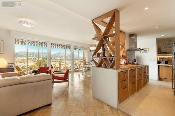 Appartement à vendre à Marseille 8e Arrondissement dans les Bouches-du-Rhône (13008), ref : 10521/34   
PRADO