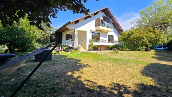 COUP DE CŒUR À CHENS-SUR-LÉMAN – Une propriété familiale entièrement rénovée avec appartement indépendant !