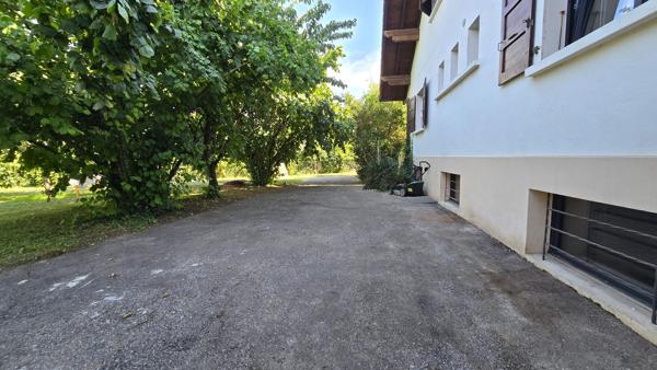 COUP DE CŒUR À CHENS-SUR-LÉMAN – Une propriété familiale entièrement rénovée avec appartement indépendant !
