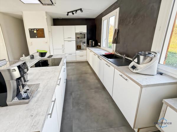 Dpt Gers (32), à vendre BARCELONNE DU GERS Maison de plain-pied T4 de 91m² habitables + grand garage sur 637m² de terrain, au calme