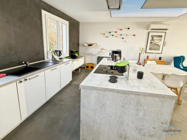 Dpt Gers (32), à vendre BARCELONNE DU GERS Maison de plain-pied T4 de 91m² habitables + grand garage sur 637m² de terrain, au calme