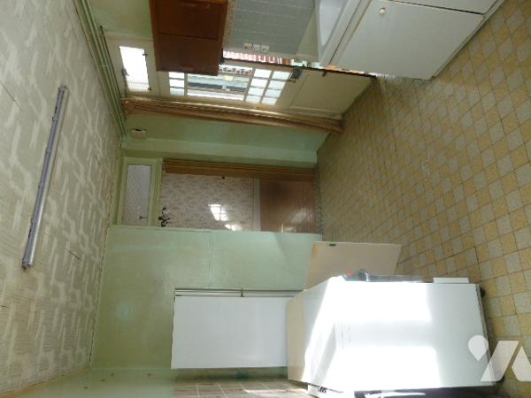 A Cosne-Cours-sur-Loire dans la Nièvre (58), maison de ville à rénover