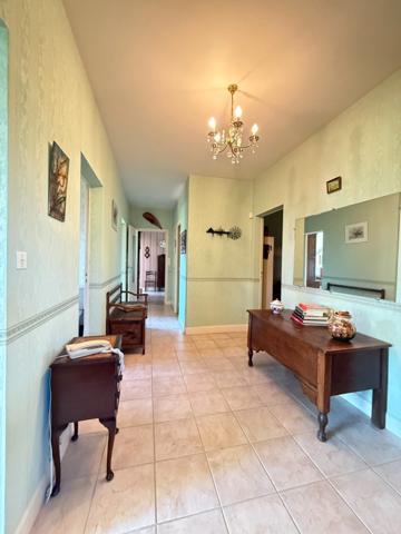 Dept de la Vienne (86) A vendre Maison contemporaine type 10 de 317.05 m2