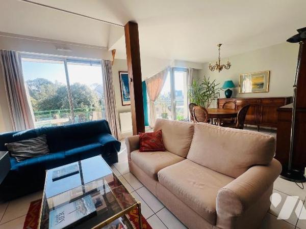 A VENDRE - PORNICHET - EMPLACEMENT IDEAL : PROCHE MARCHE - APPARTEMENT DUPLEX T4 
Dans un envi...