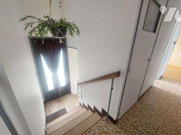 A VENDRE - PAVILLON - COSSE LE VIVIEN 