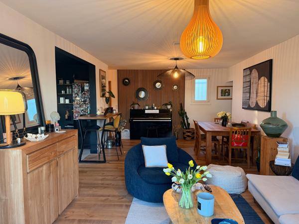 Maison Puyricard - 4  PIECES100 m2- CALME - PISCINE terrasse dépendance.