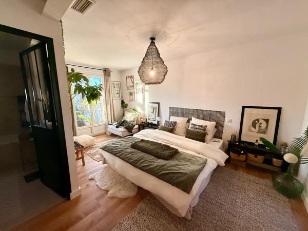 Maison Puyricard - 4  PIECES100 m2- CALME - PISCINE terrasse dépendance.