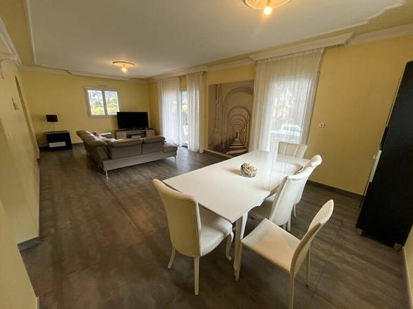 Maison 5 pièces -  118 m2 au sol - Jardin, Terrasse et Garage - Challes-les-Eaux