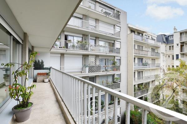 Appartement F2 à vendre  2 pièces - 49,53 m2 PARIS - 75015