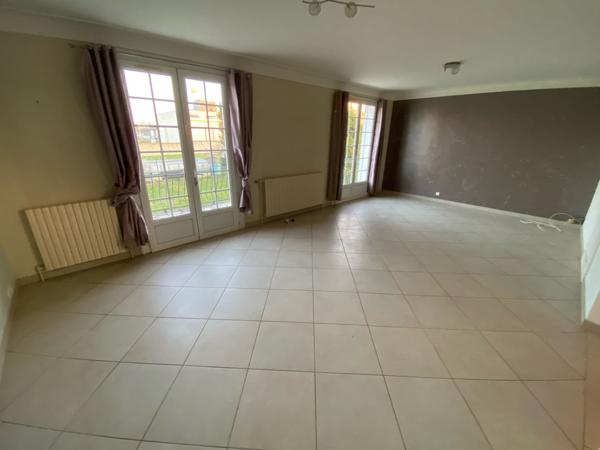 SPACIEUX PAVILLON de 6 CHAMBRES