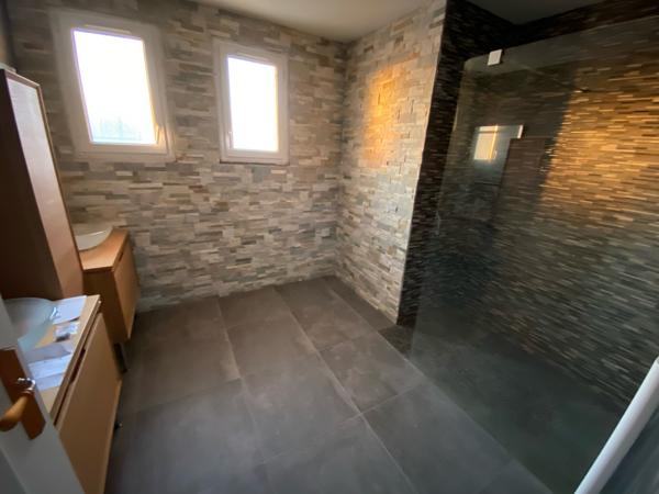 SPACIEUX PAVILLON de 6 CHAMBRES