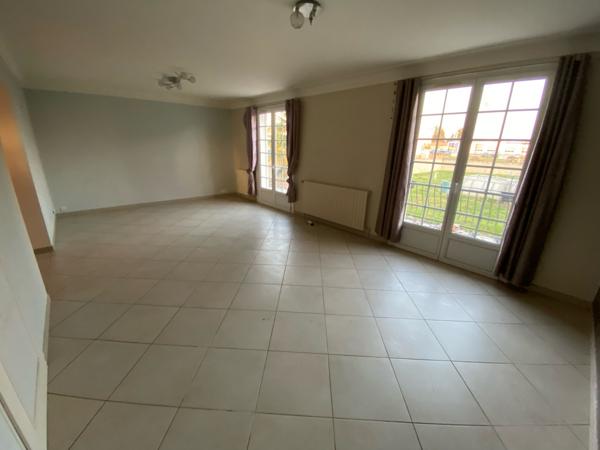 SPACIEUX PAVILLON de 6 CHAMBRES