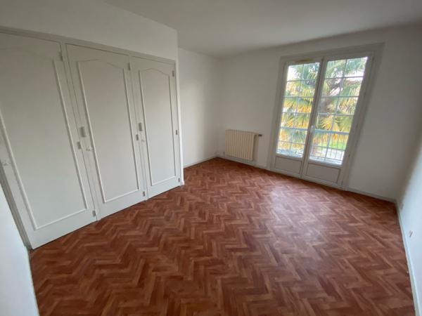 SPACIEUX PAVILLON de 6 CHAMBRES