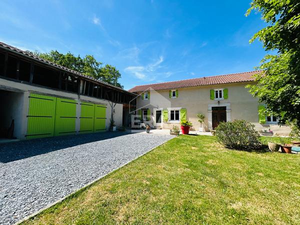 Corps de ferme rénové de 192 m² à vendre nord de Tarbes