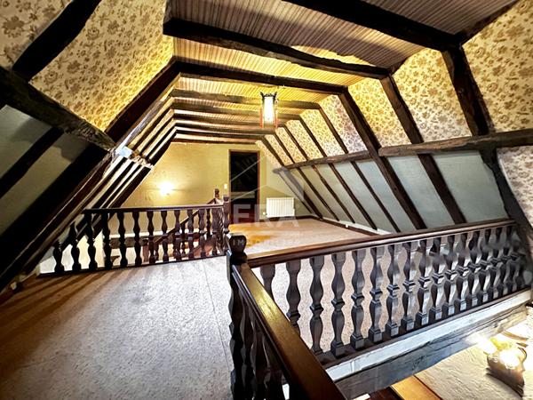 COTEAUX DE JURANÇON : Demeure de prestige des années 1700, avec vue Pyrénées dans un environnement magnifique