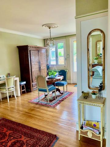 Bel appartement de 160m2, plein Centre Ville + garage + Studio 28 m2