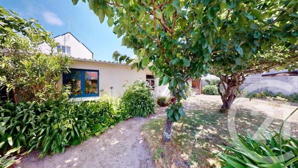 Maison à vendre  9 pièces - 202,22 m 2   LE CROISIC  - 44