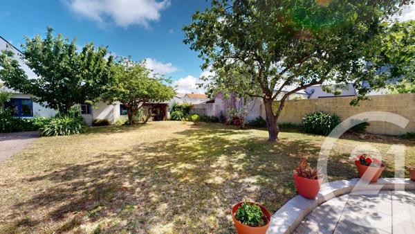 Maison à vendre  9 pièces - 202,22 m 2   LE CROISIC  - 44