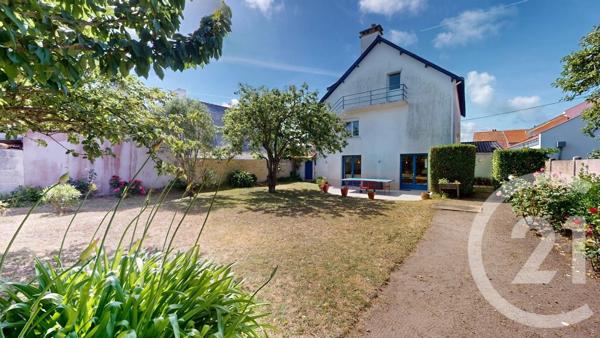 Maison à vendre  9 pièces - 202,22 m 2   LE CROISIC  - 44