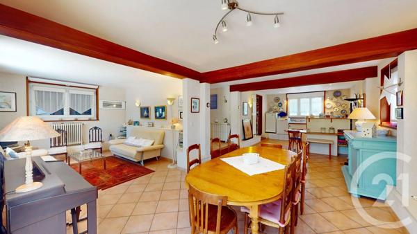 Maison à vendre  9 pièces - 202,22 m 2   LE CROISIC  - 44