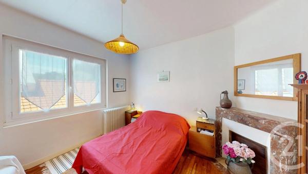 Maison à vendre  9 pièces - 202,22 m 2   LE CROISIC  - 44