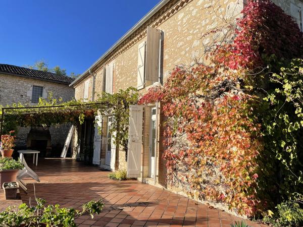 Mauvezin (32120) Maison en pierres de 250m2, T6 avec vue sur les Pyrénées