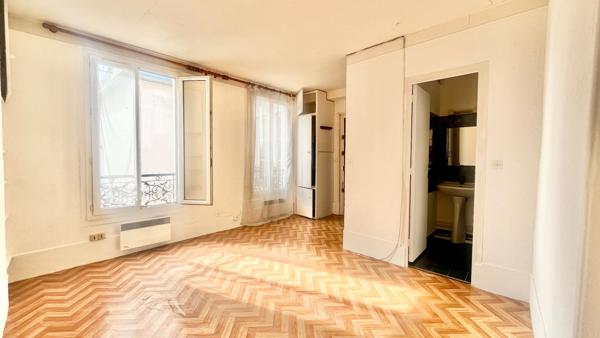 Très beau studio 19m2 Paris 11 Goncourt