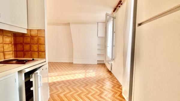 Très beau studio 19m2 Paris 11 Goncourt