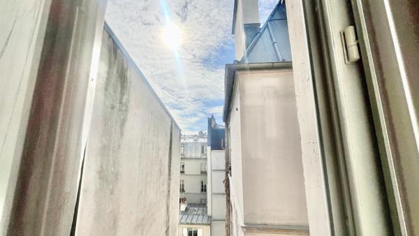 Très beau studio 19m2 Paris 11 Goncourt