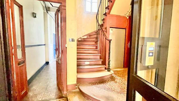 Très beau studio 19m2 Paris 11 Goncourt