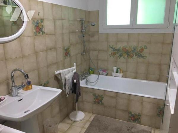 SAINS-EN-AMIENOIS : PAVILLON INDIVIDUEL SUR SOUS-SOL COMPLET AVEC JARDIN