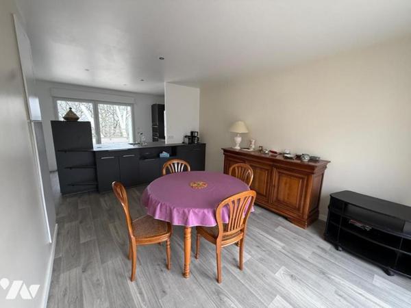 Tours sud, très bel appartement T3 (65m²) au dernier étage d'une résidence récente (2019), terrasse.