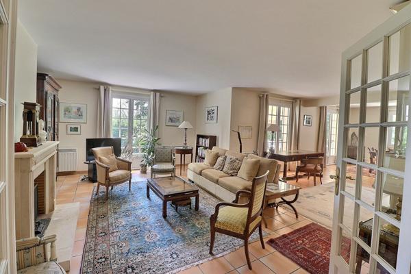 Maison d'exception avec vue imprenable sur Paris