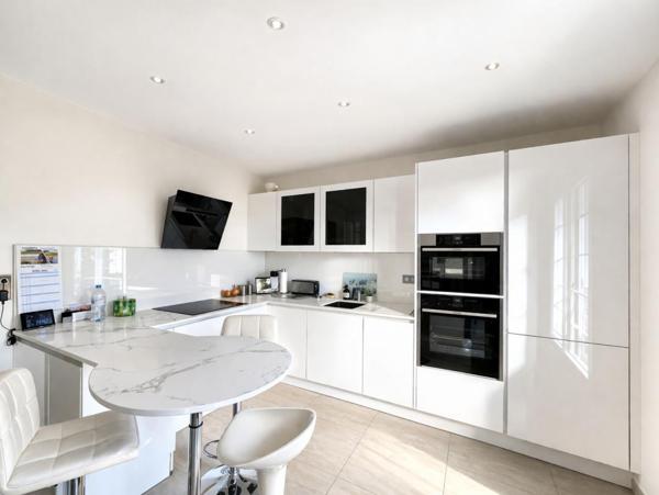 Maison L Habit 6 pièce(s) 200 m2