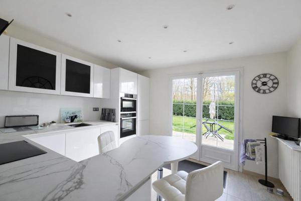 Maison L Habit 6 pièce(s) 200 m2