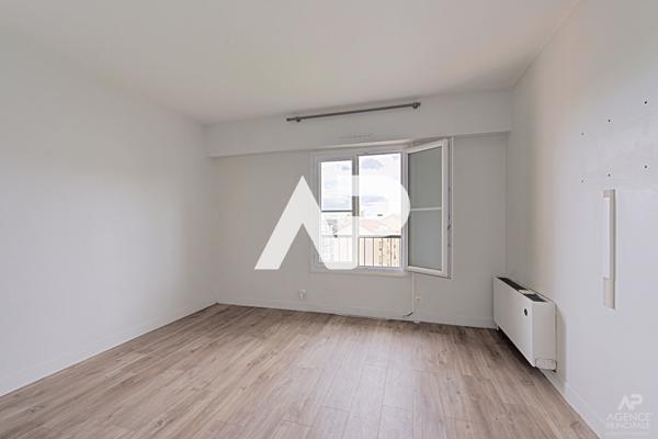 Appartement Rueil Malmaison 3 pièce(s) 68.46 m2 €445 000 ** - Référence 14342