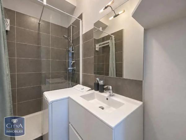 Appartement à louer 2 pièces 43.02m² Lyon 6e Arrondissement (69006)